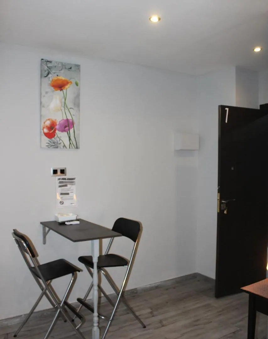 Bcn Condal Hostal Barcelona 2*,  Spain