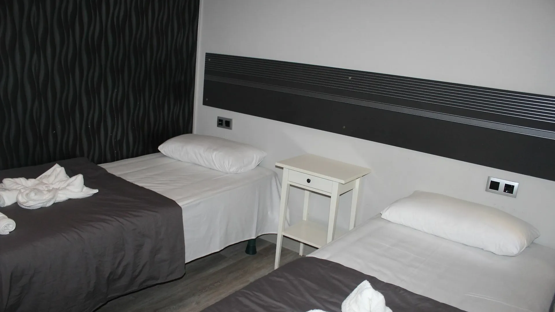 ** Guest house Bcn Condal Hostal Barcelona Spain