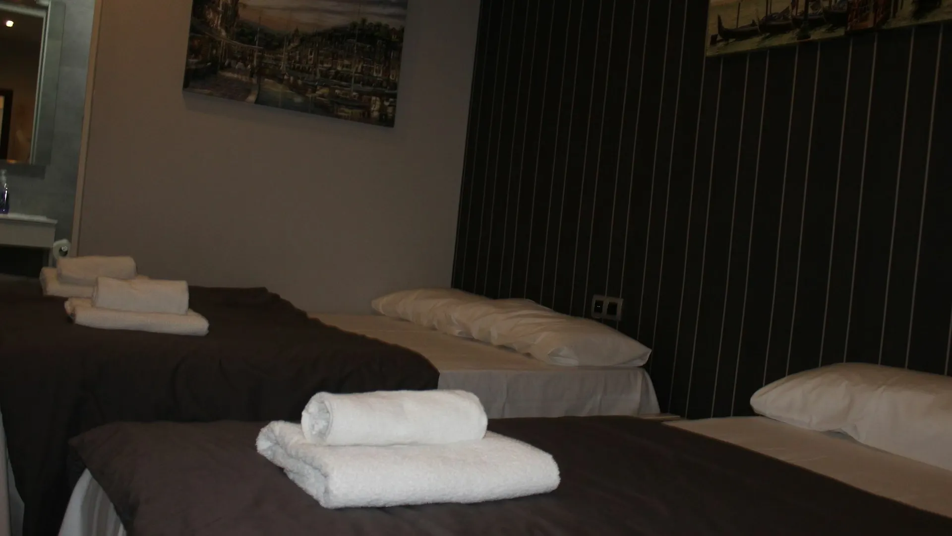 Bcn Condal Hostal Barcelona Guest house